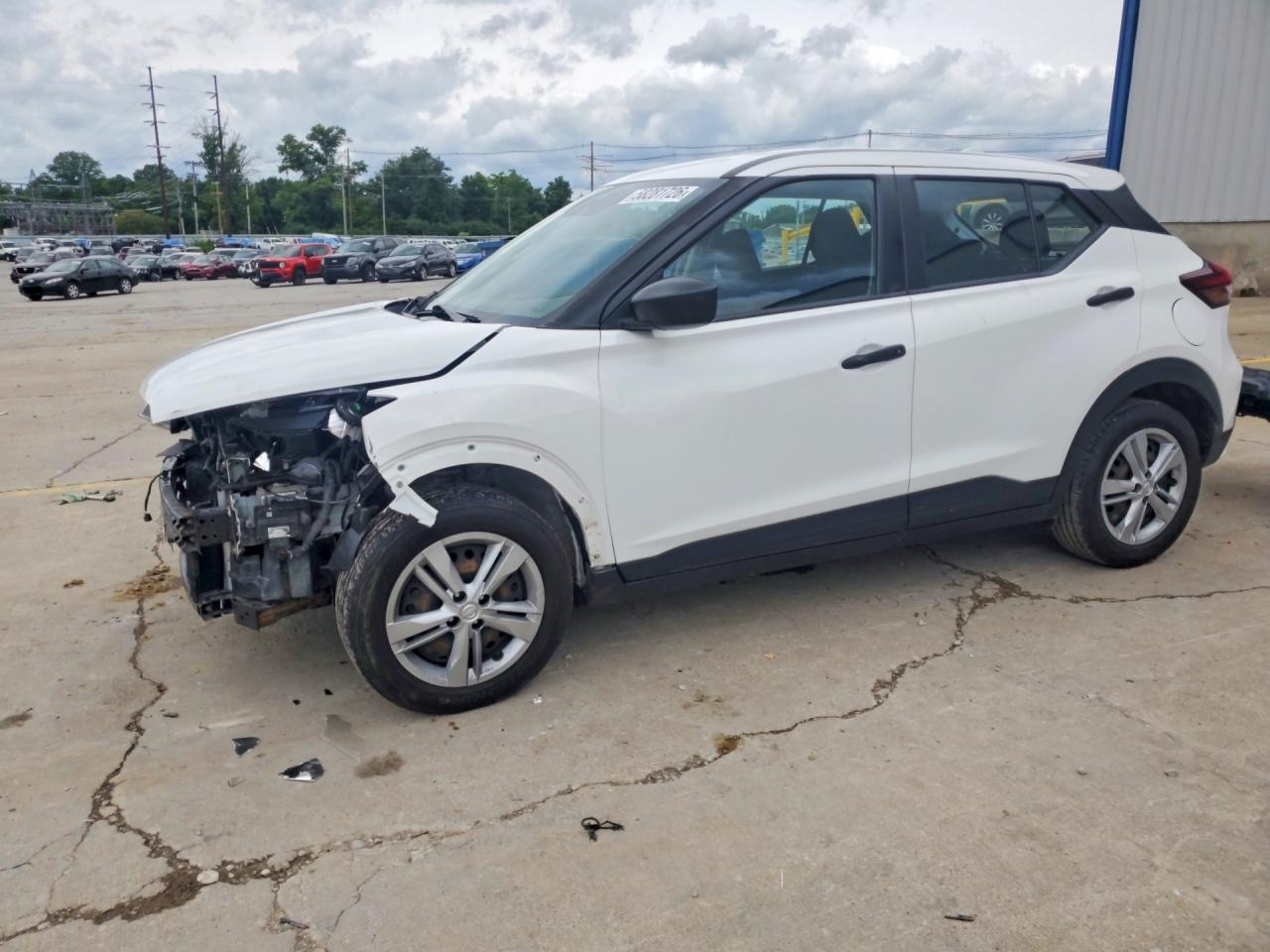2022 NISSAN KICKS