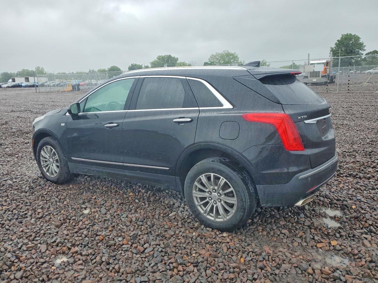 1GYKNBRS9HZ312328 · 2017 CADILLAC XT5 · 2/13