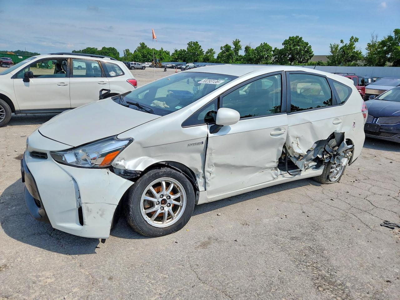JTDZN3EU3FJ031641 · 2015 TOYOTA PRIUS V