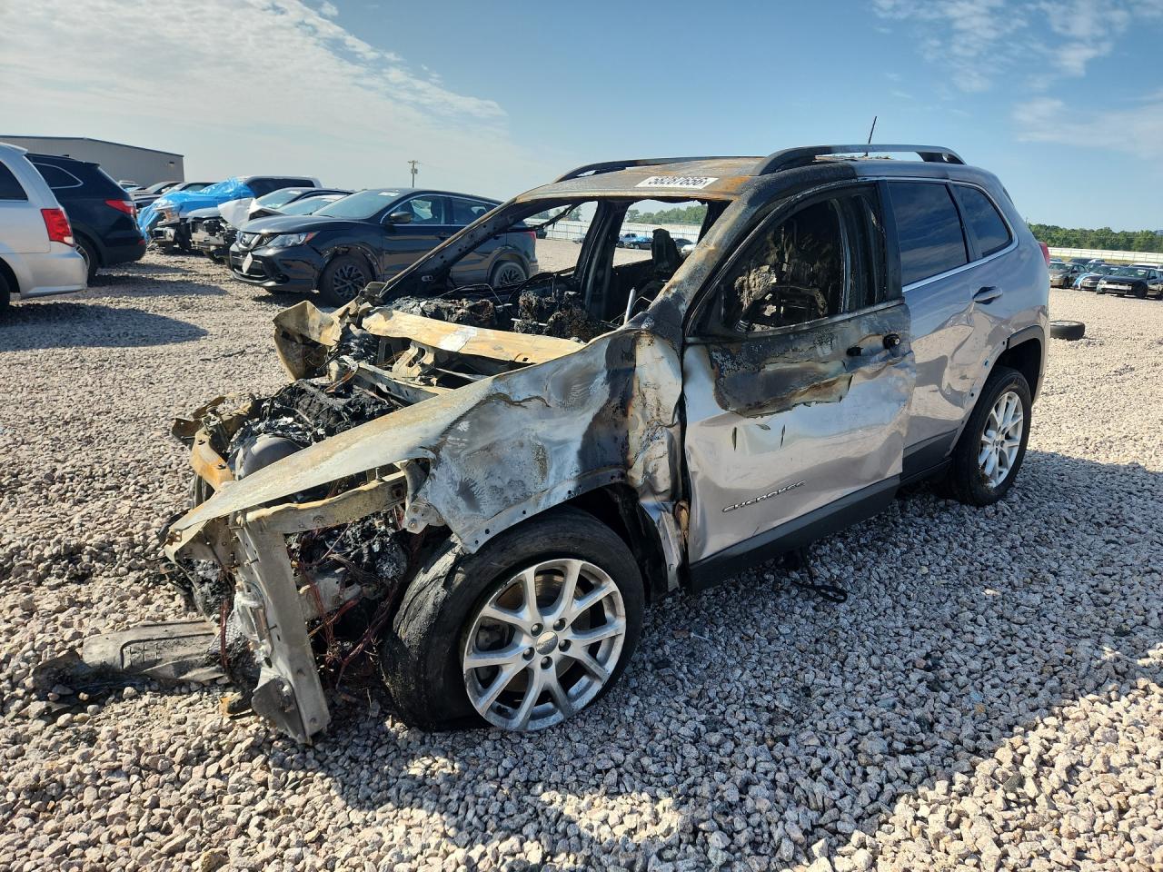 1C4PJLCB4JD566912 · 2018 JEEP CHEROKEE