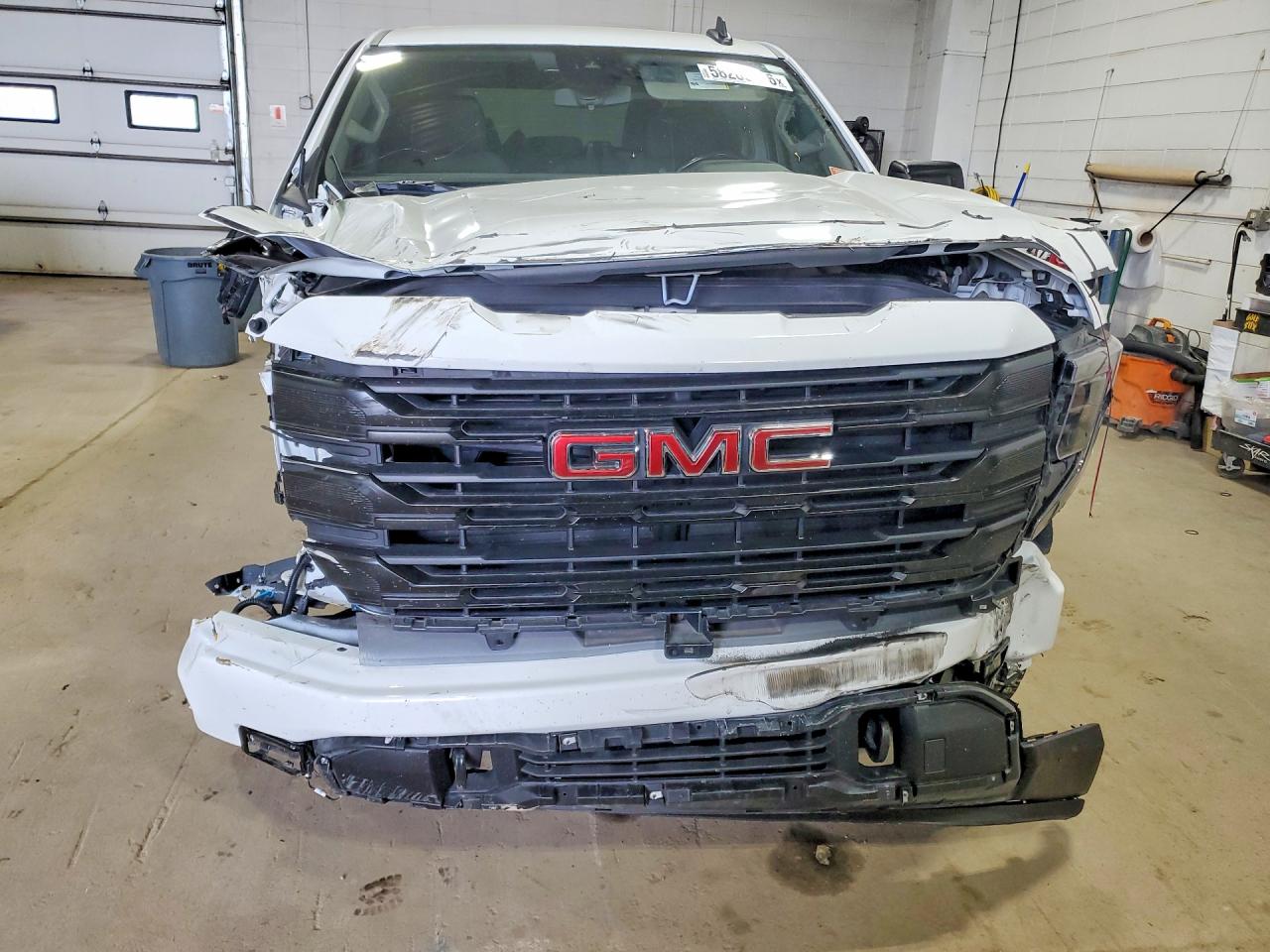 3GTPUCEK3NG527144 · 2022 GMC SIERRA · 5/13