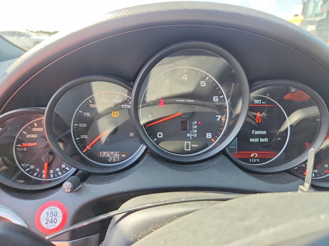 WP1AA2A29DLA03172 · 2013 PORSCHE CAYENNE · 9/13
