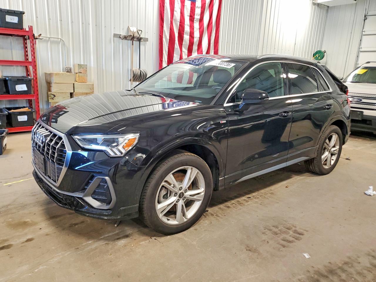 WA1EECF31R1093901 · 2024 AUDI Q3