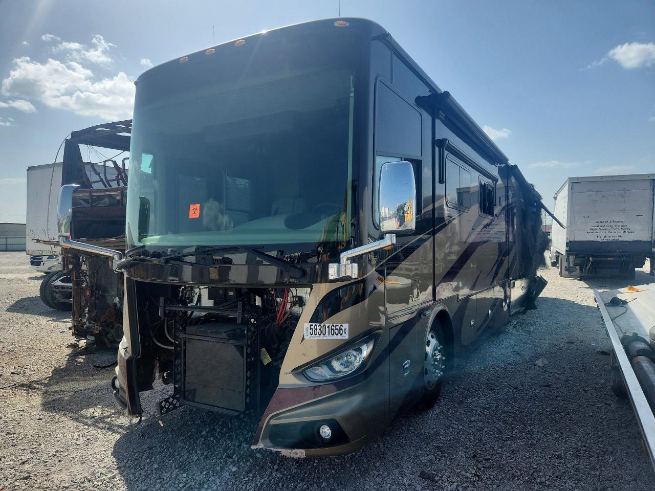4UZACGCY9HCJC0189 · 2017 FREIGHTLINER CHASSIS · 2/10