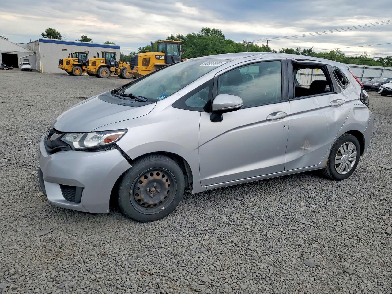3HGGK5G53FM753858 · 2015 HONDA FIT
