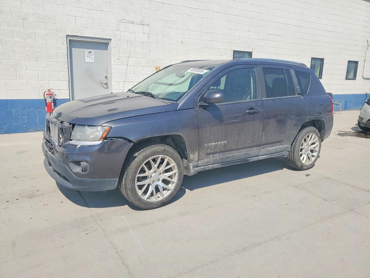 1C4NJDEB2FD427332 · 2015 JEEP COMPASS