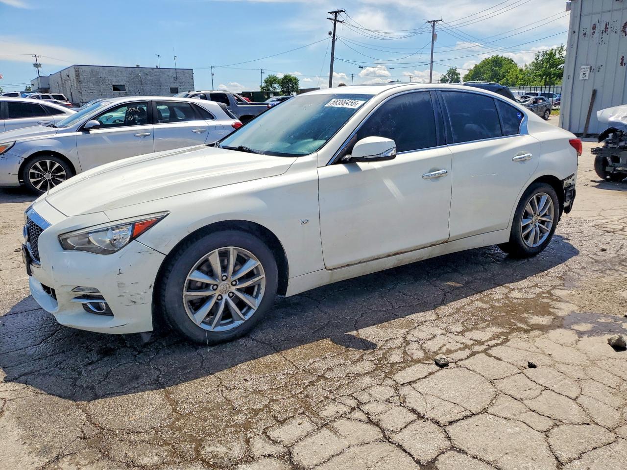 2015 INFINITI Q50