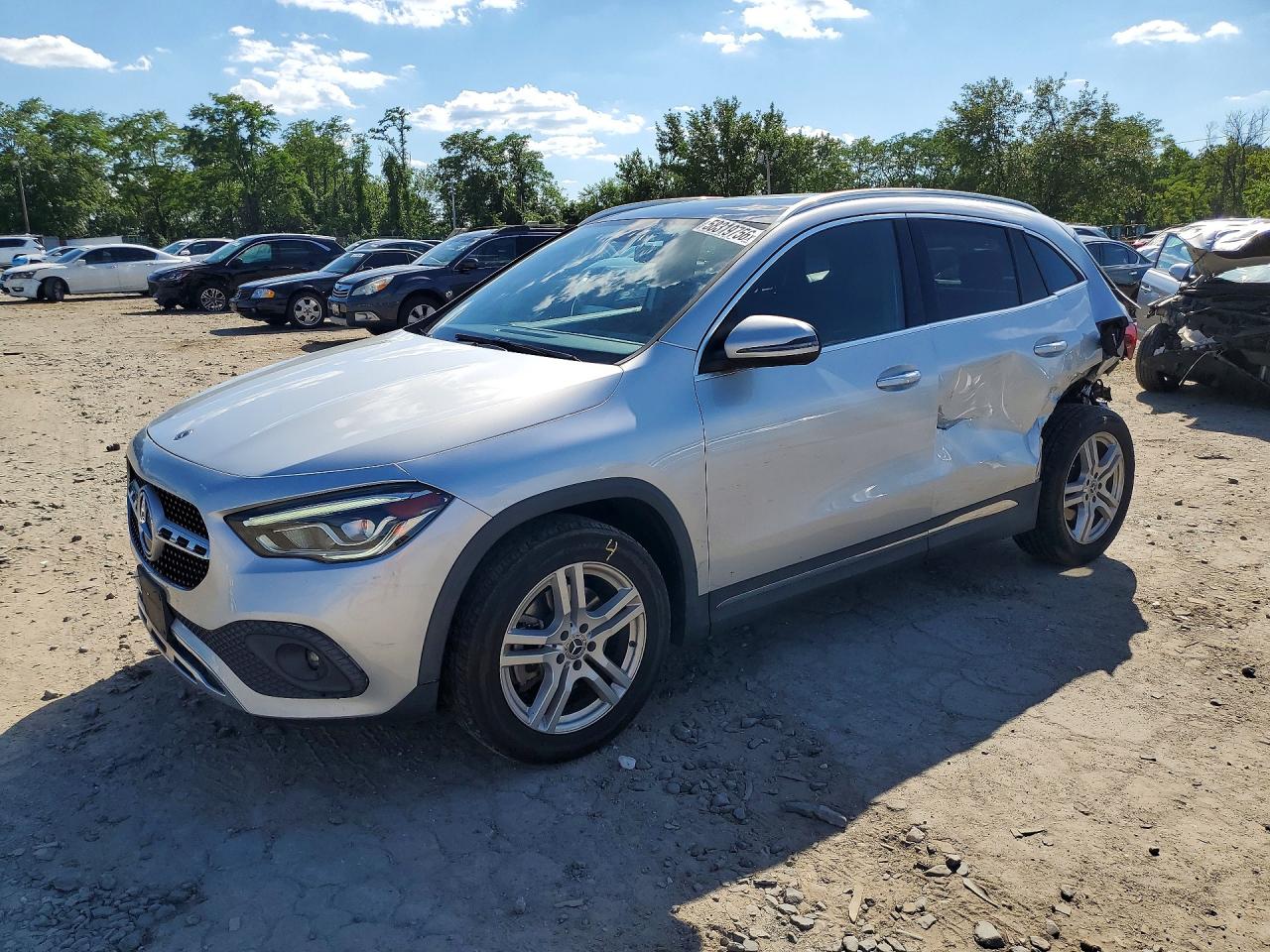 2021 MERCEDES-BENZ GLA