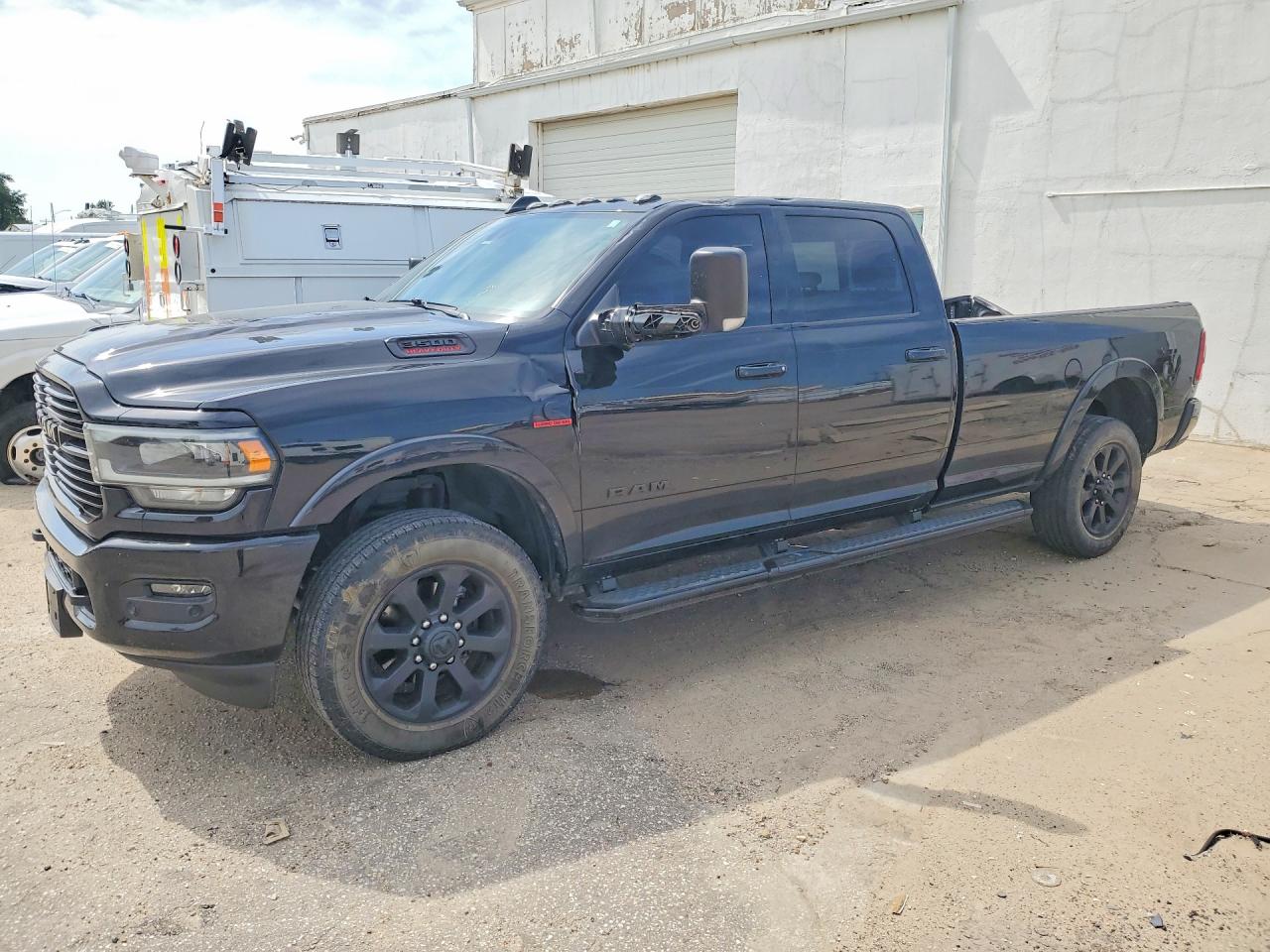 3C63R3JL6KG524837 · 2019 RAM 3500