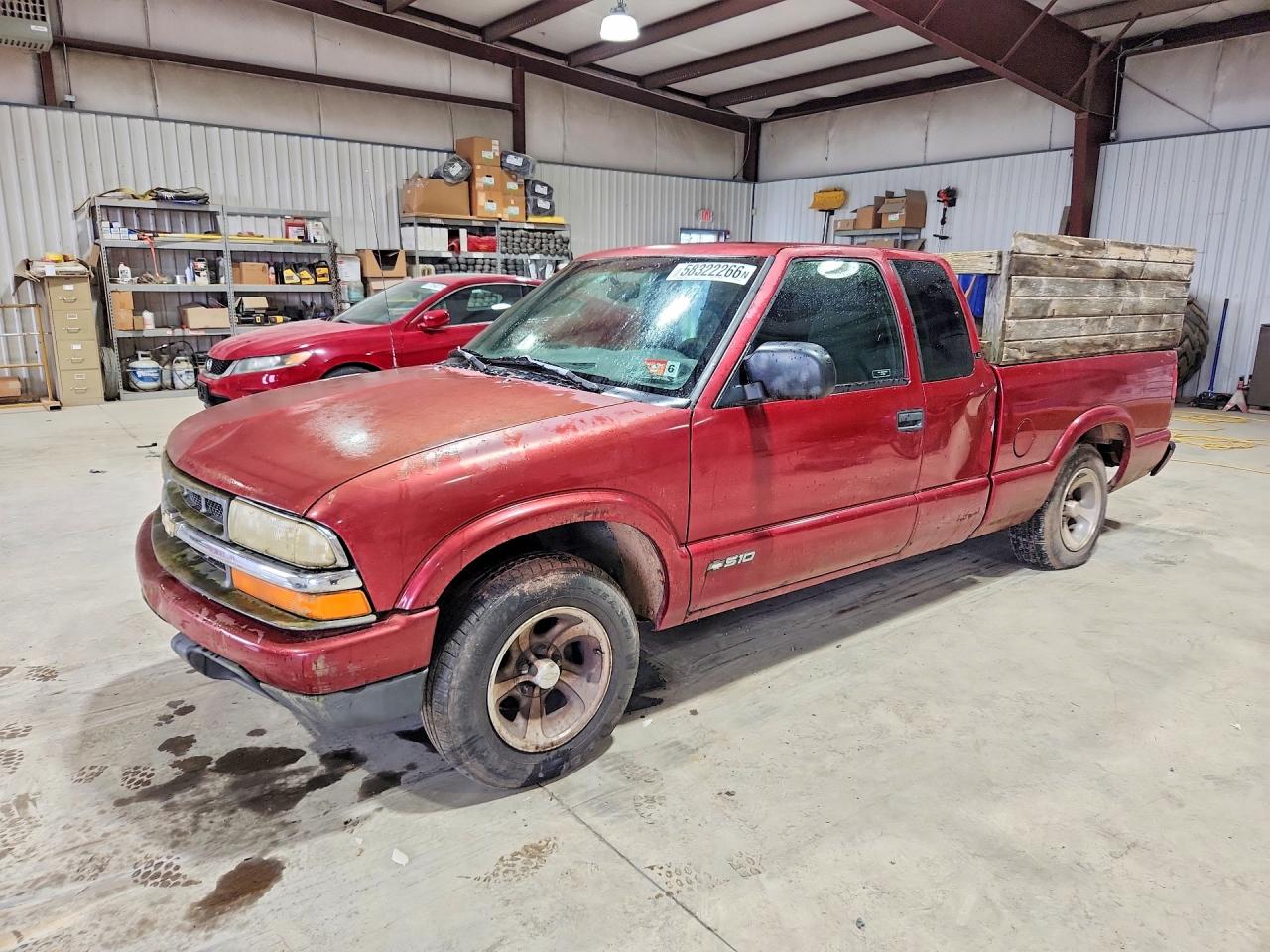 1GCCS1942WK259377 · 1998 CHEVROLET S TRUCK