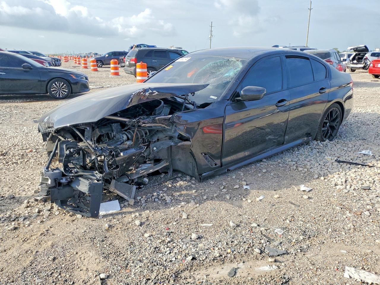 WBA53BJ00NCJ34369 · 2022 BMW 540