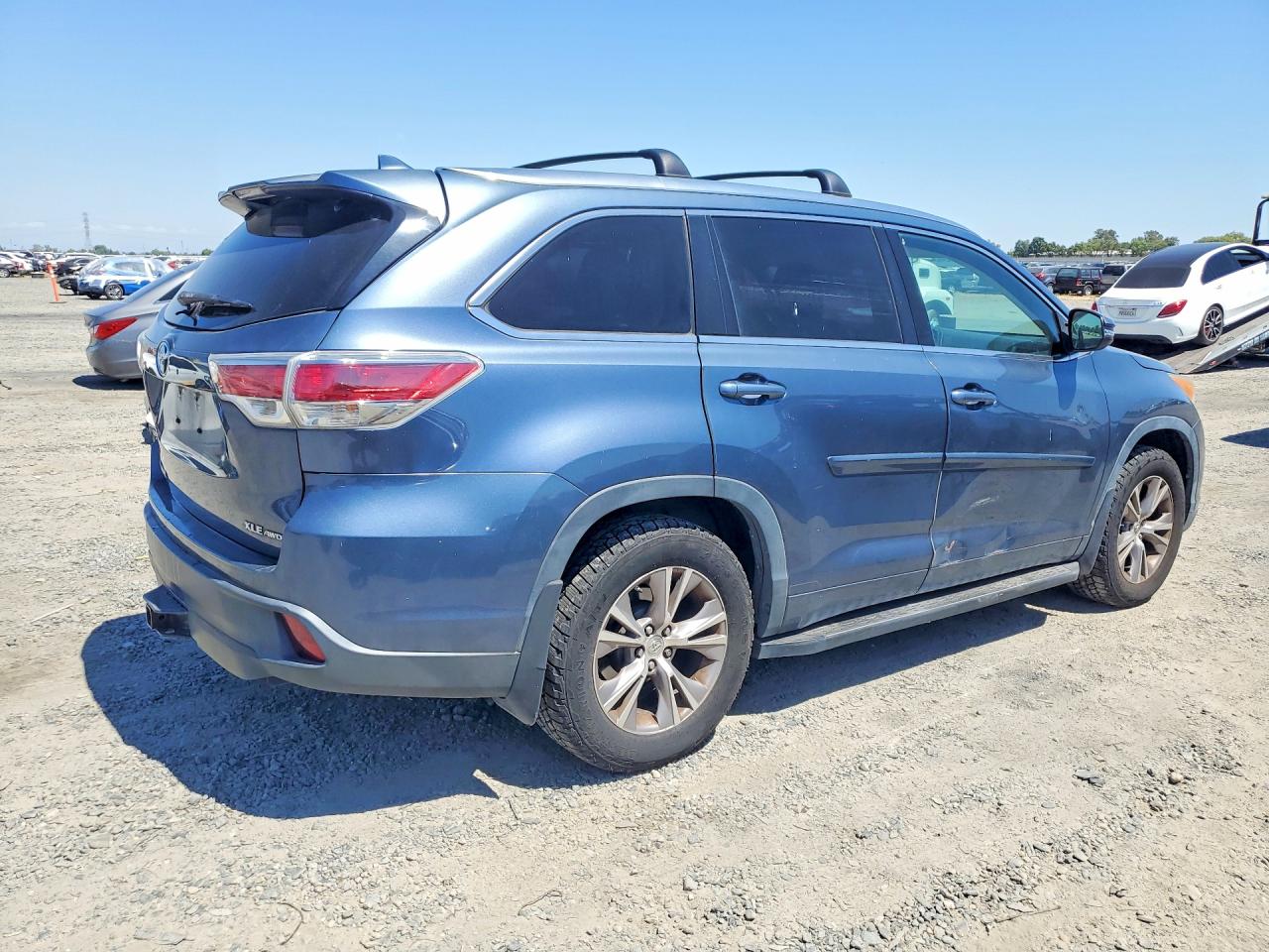 5TDJKRFH8ES020372 · 2014 TOYOTA HIGHLANDER · 3/13