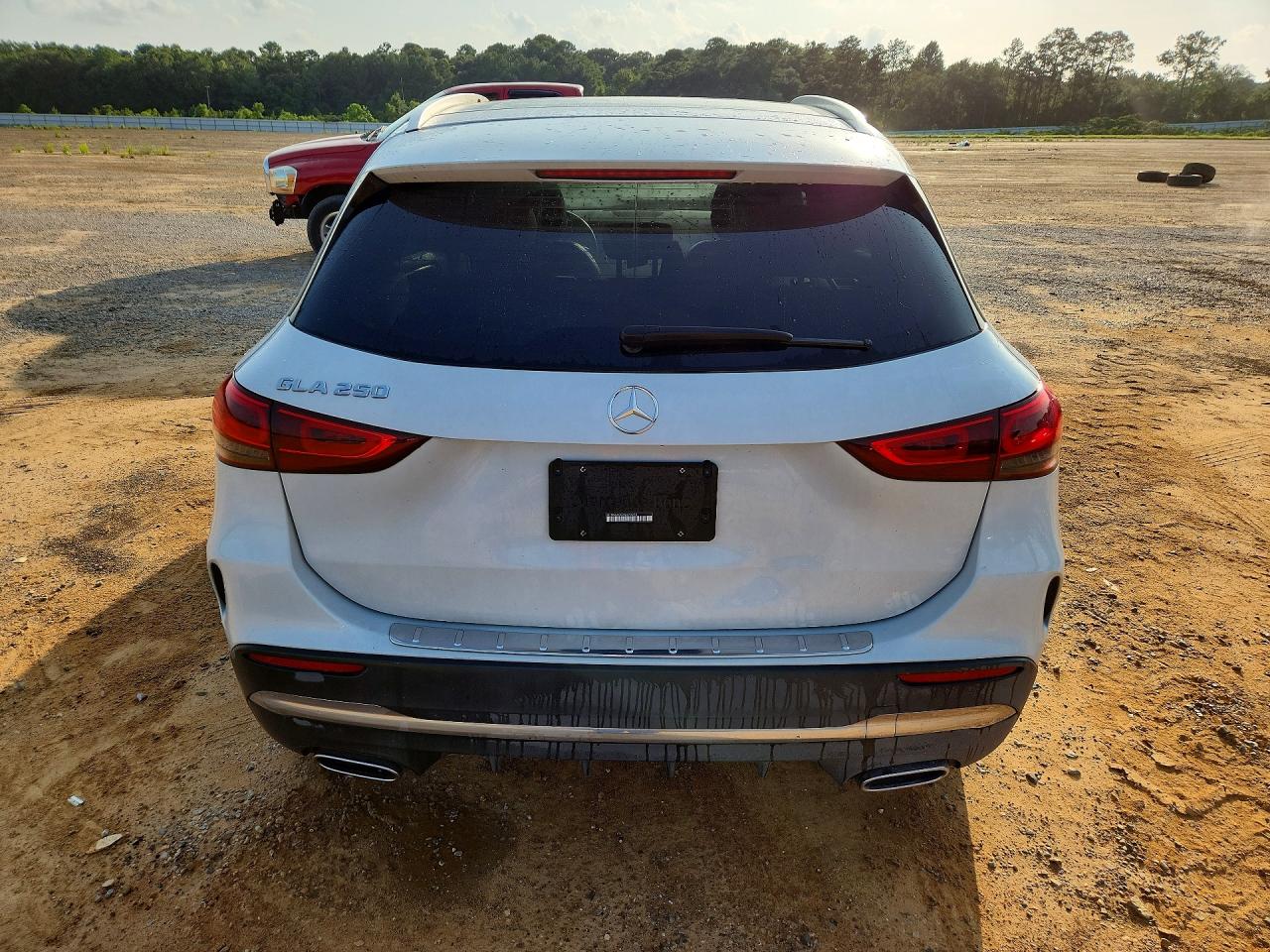 W1N4N4GB7NJ370275 · 2022 MERCEDES-BENZ GLA · 6/14