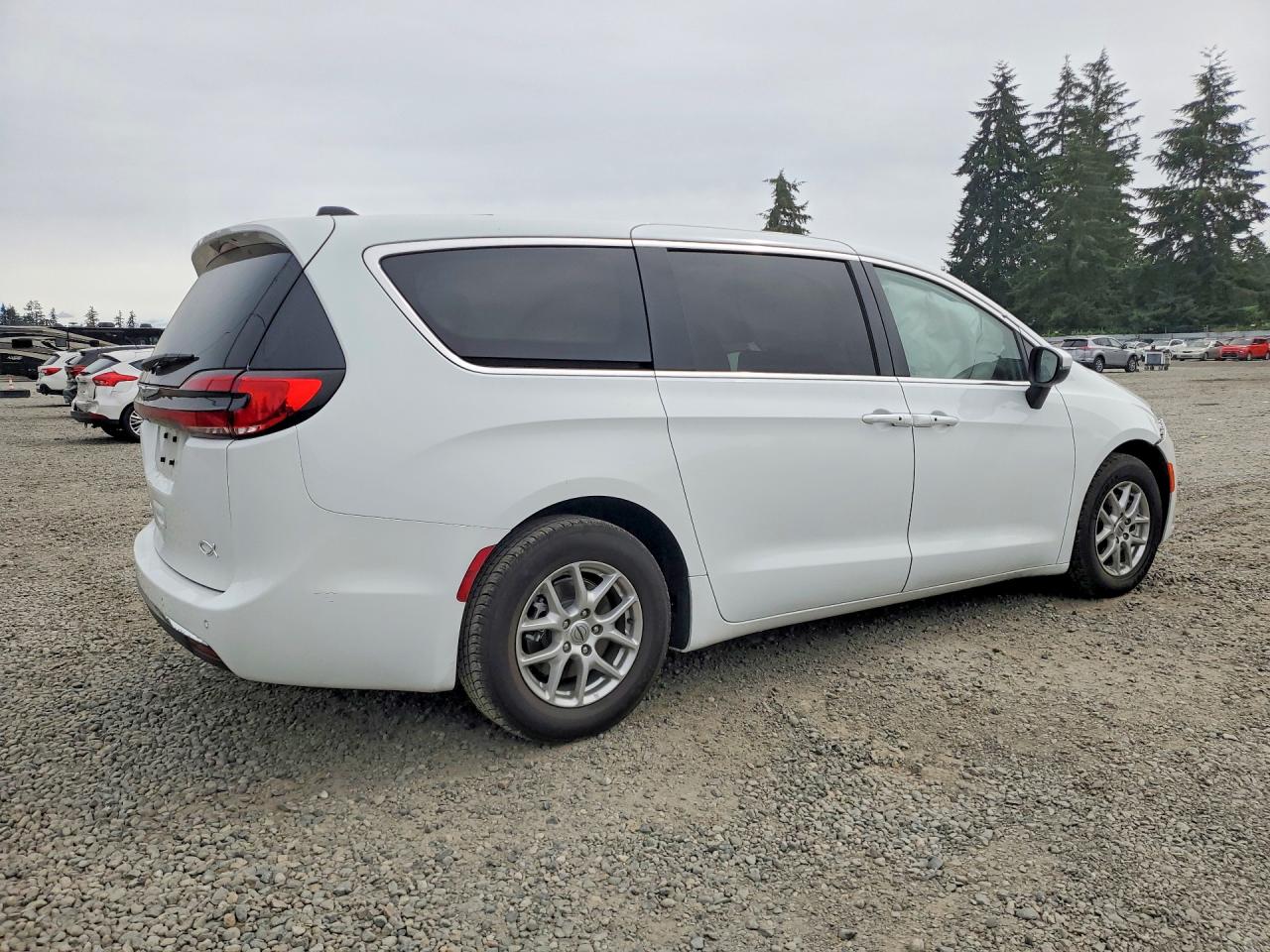 2C4RC1BG4PR560831 · 2023 CHRYSLER PACIFICA · 3/13