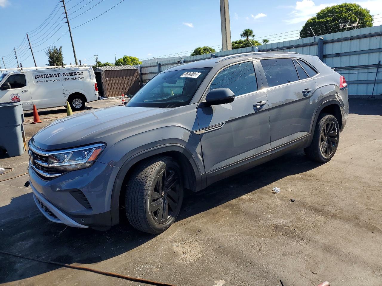 1V2YE2CA1LC214484 · 2020 VOLKSWAGEN ATLAS CROSS SPORT