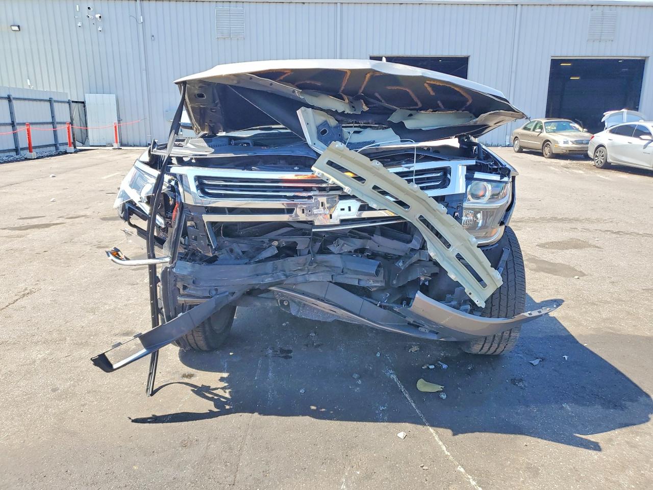 1GNSCJKC4HR343695 · 2017 CHEVROLET SUBURBAN · 5/13
