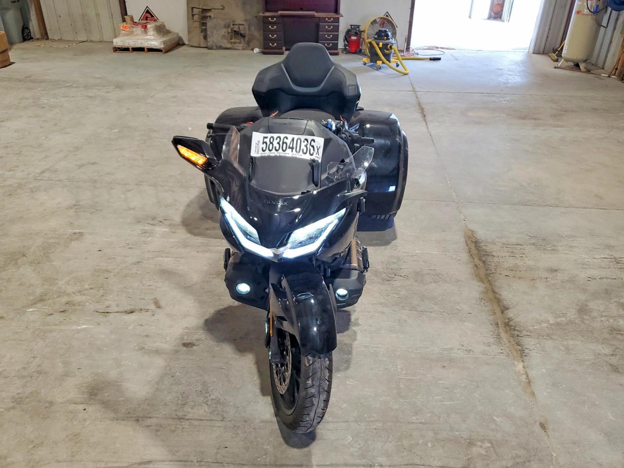 JH2SC7950PK501029 · 2023 HONDA GL1800 · 5/9