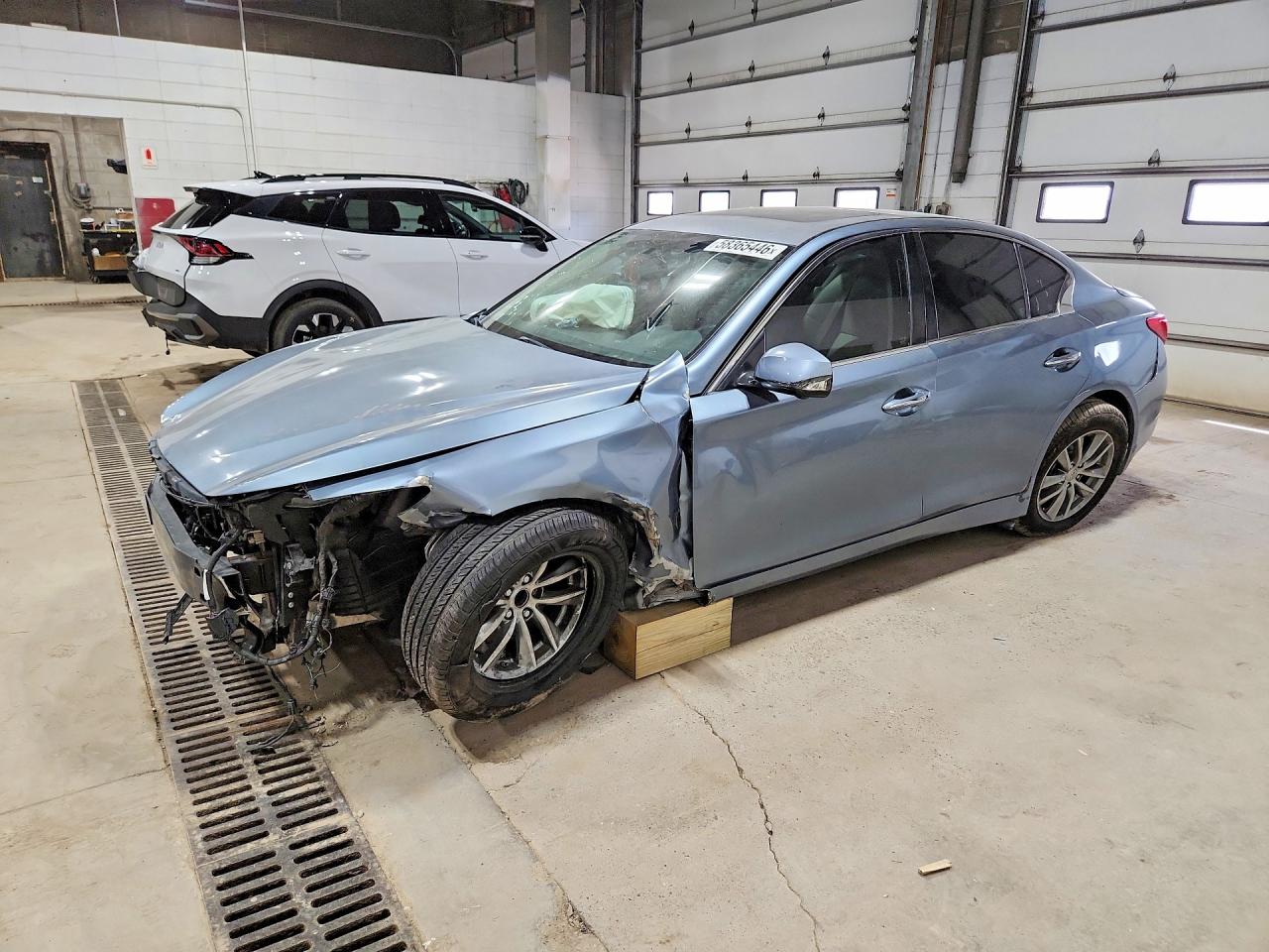 JN1EV7AP7GM304962 · 2016 INFINITI Q50
