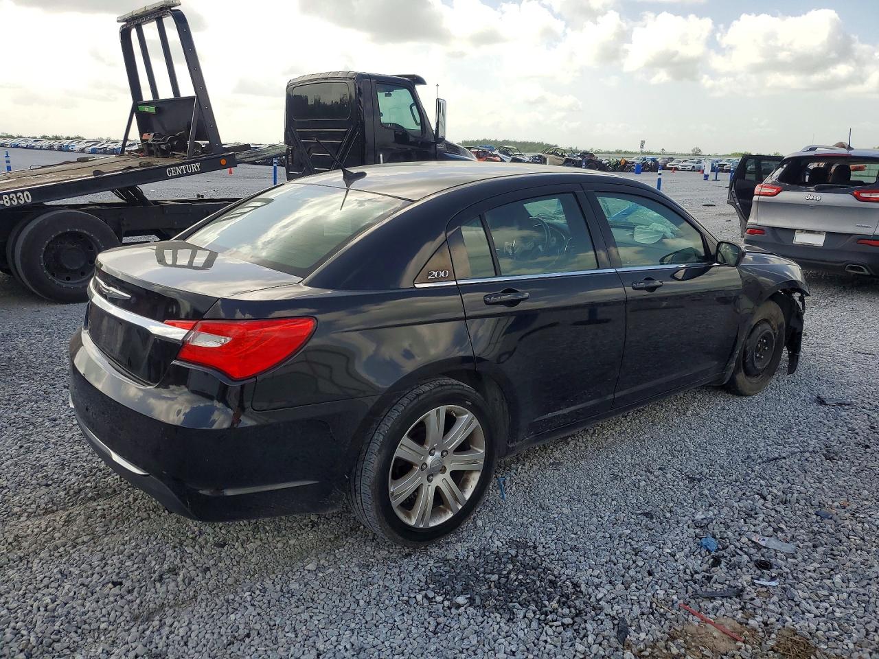 1C3BC1FB6BN611403 · 2011 CHRYSLER 200 · 3/12