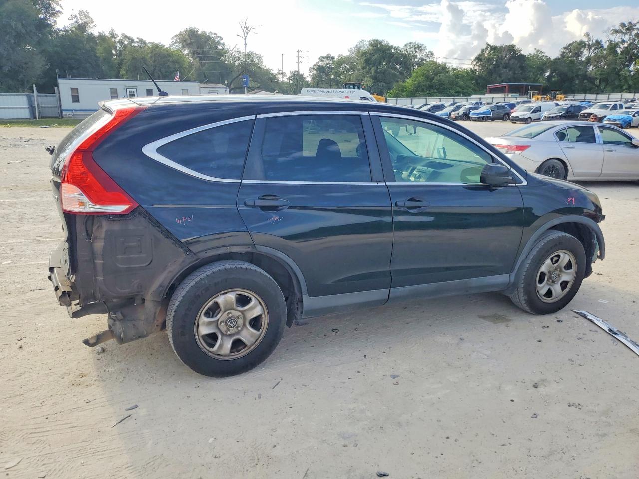 2HKRM4H31DH647243 · 2013 HONDA CR-V · 3/13
