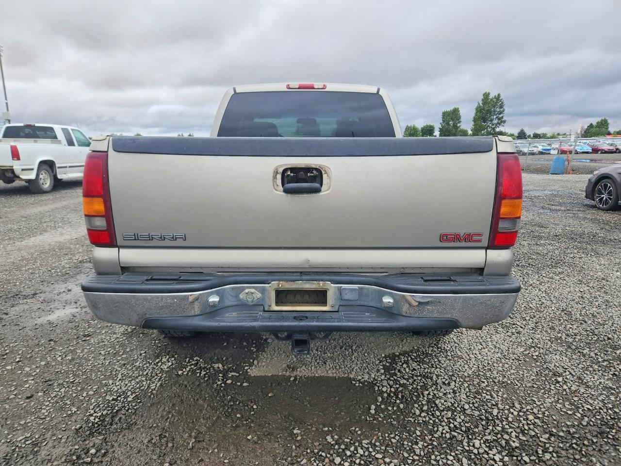 2GTEK19T711348483 · 2001 GMC NEW SIERRA · 6/13