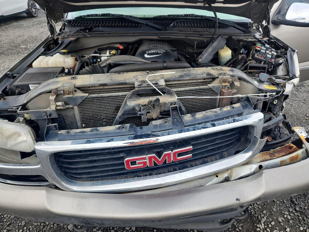 2GTEK19T711348483 · 2001 GMC NEW SIERRA · 11/13