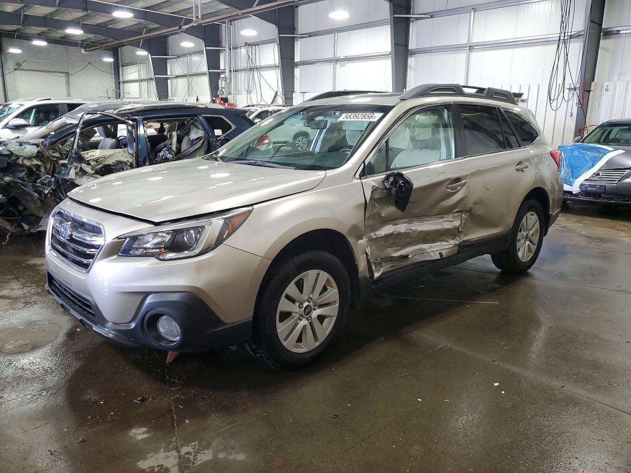 4S4BSAHC6J3216972 · 2018 SUBARU OUTBACK