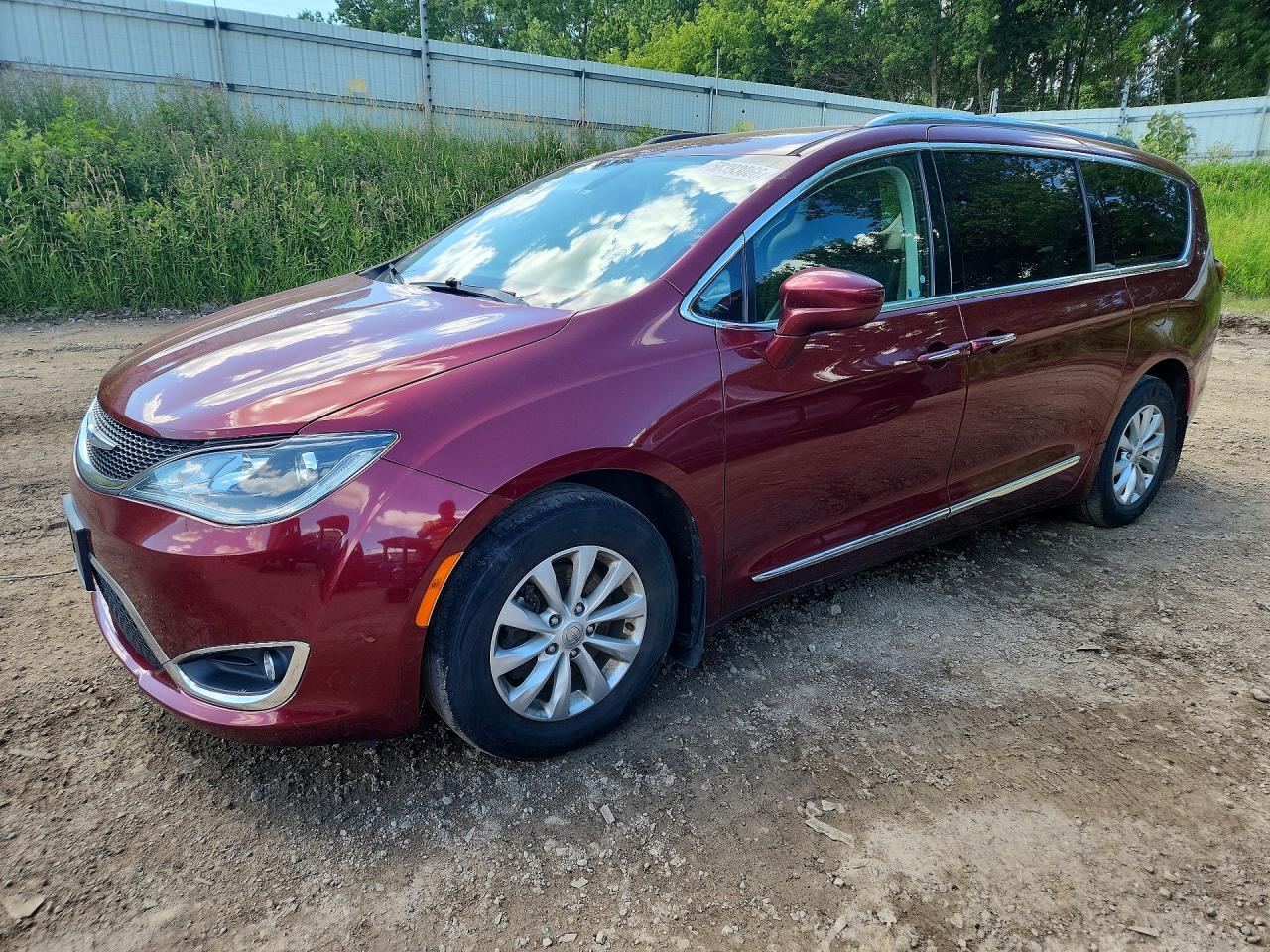 2C4RC1BG7JR233556 · 2018 CHRYSLER PACIFICA