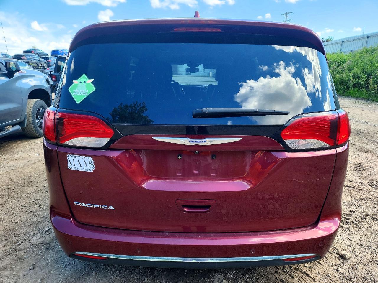 2C4RC1BG7JR233556 · 2018 CHRYSLER PACIFICA · 6/13