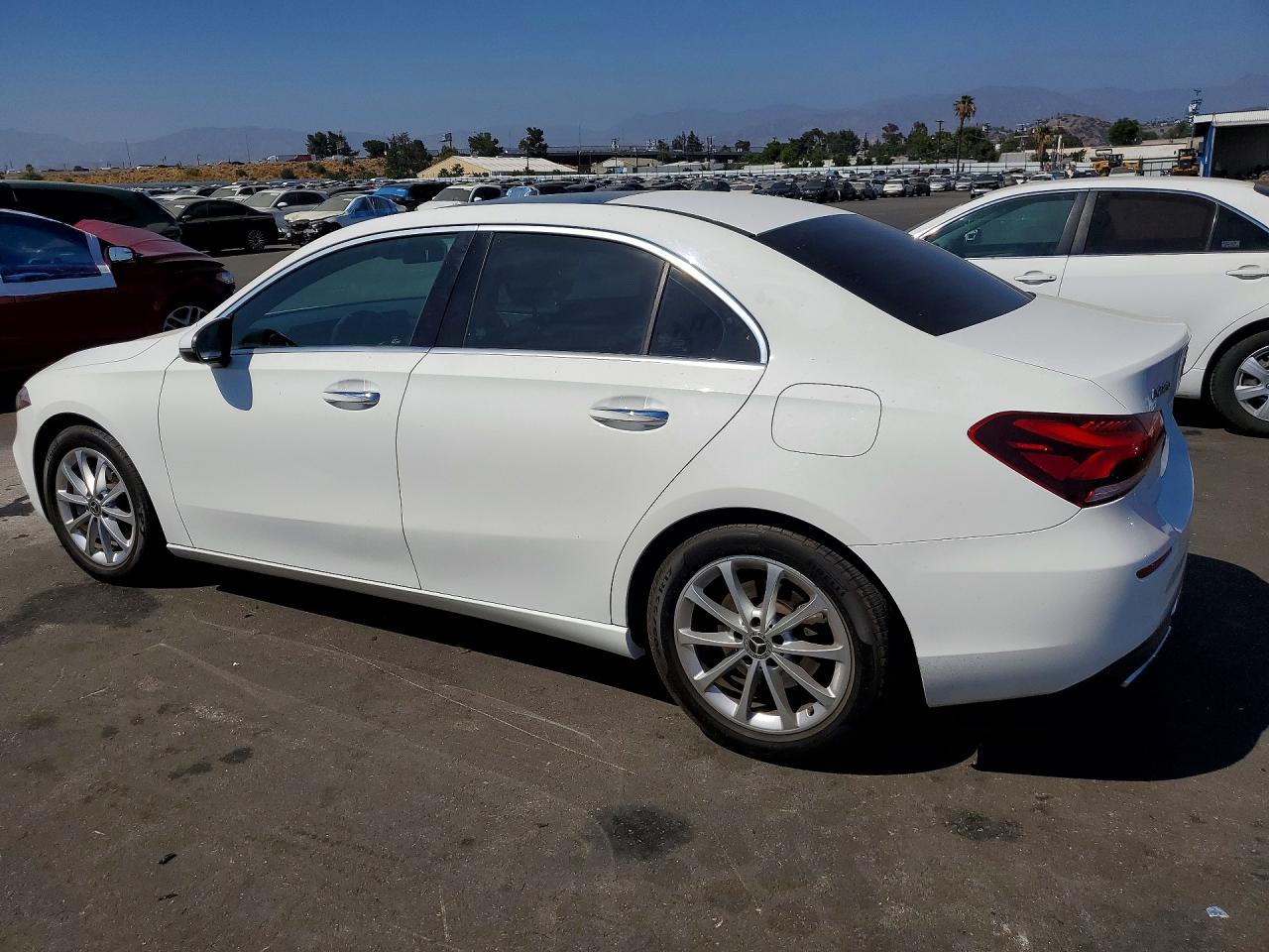WDD3G4EB4KW001572 · 2019 MERCEDES-BENZ A · 2/12
