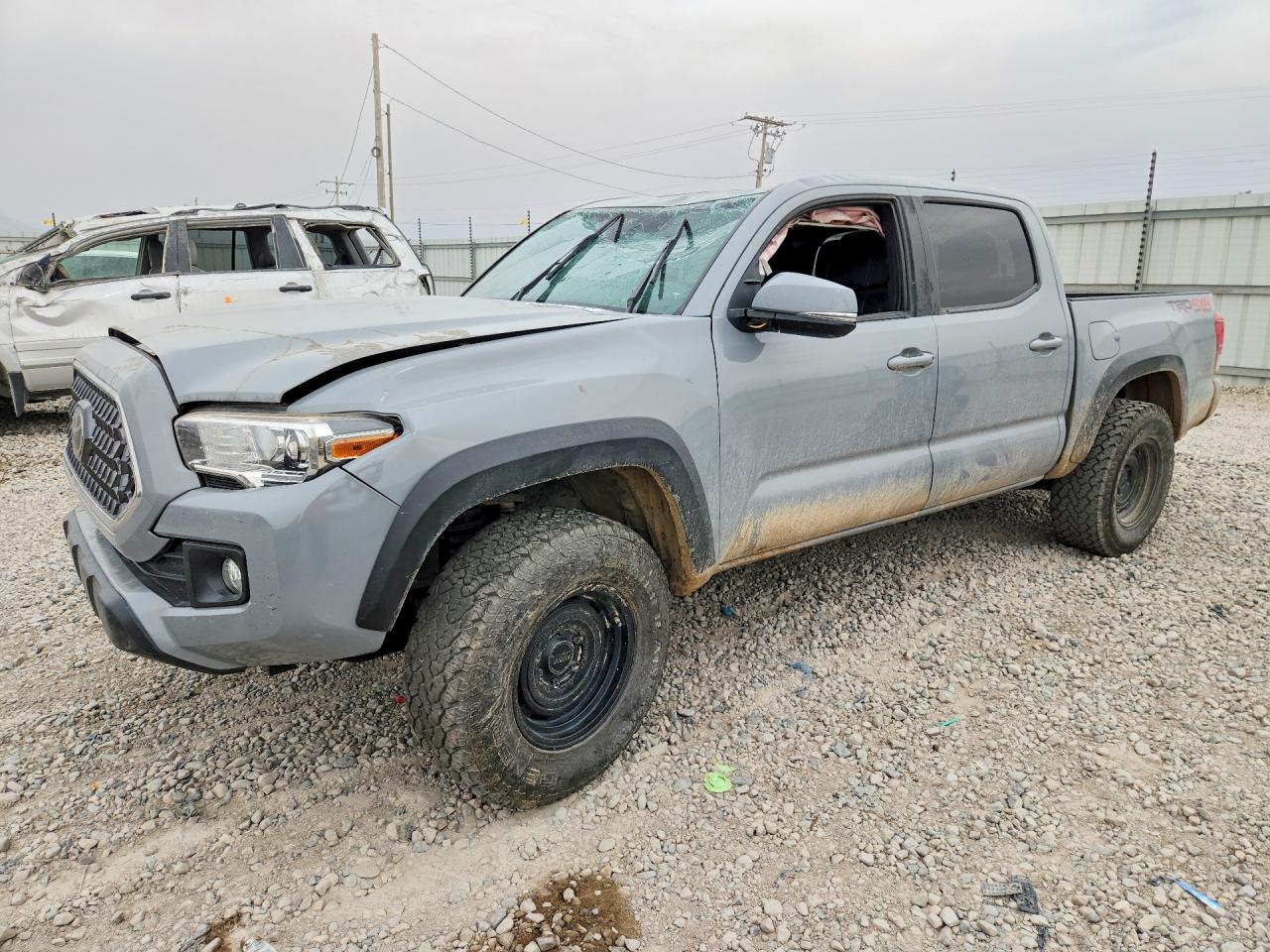 3TMCZ5AN3KM278028 · 2019 TOYOTA TACOMA