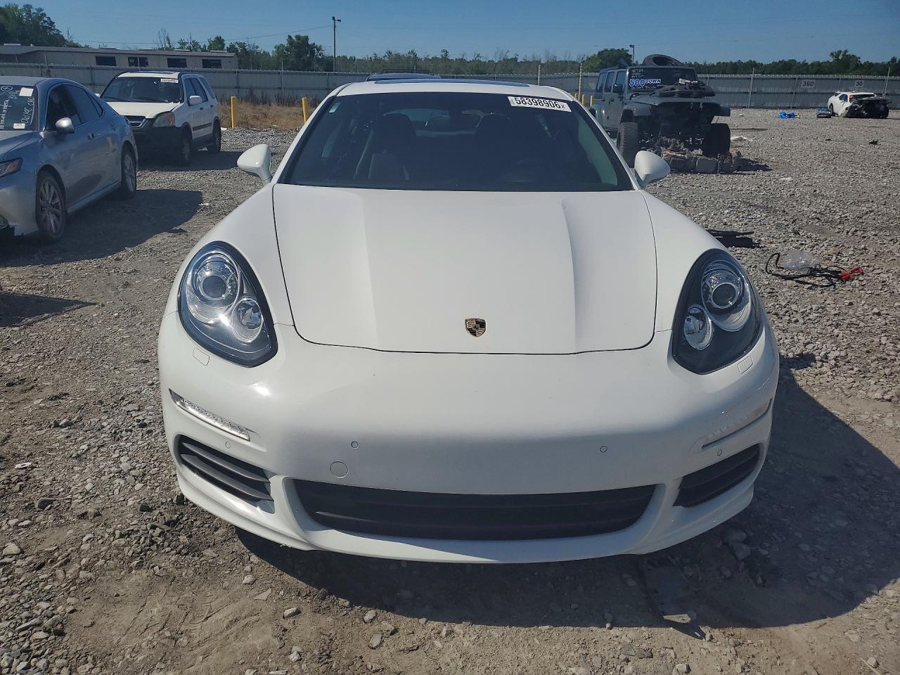 WP0AA2A72GL002995 · 2016 PORSCHE PANAMERA · 5/13