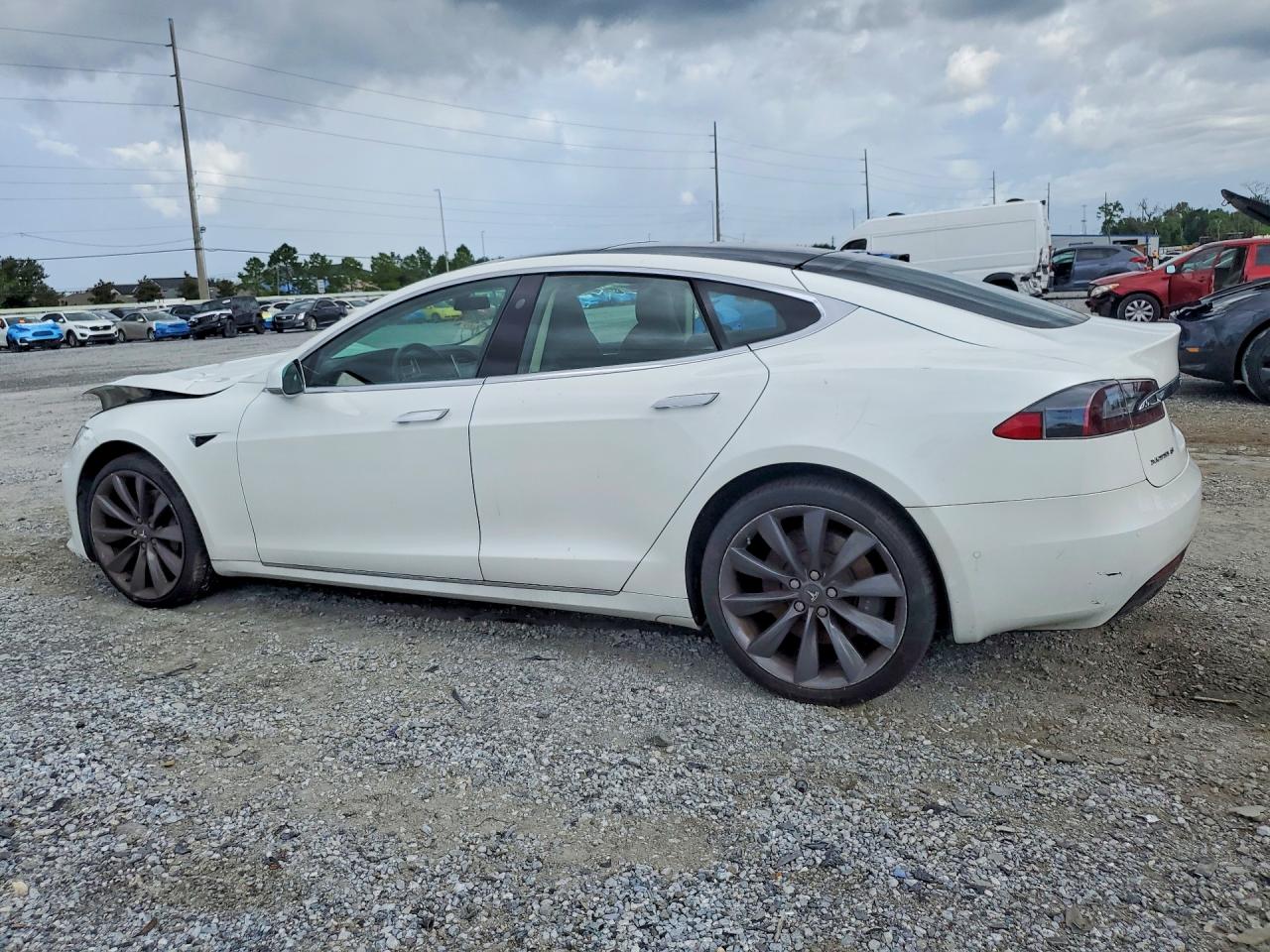 5YJSA1E29HF184535 · 2017 TESLA MODEL S · 2/12