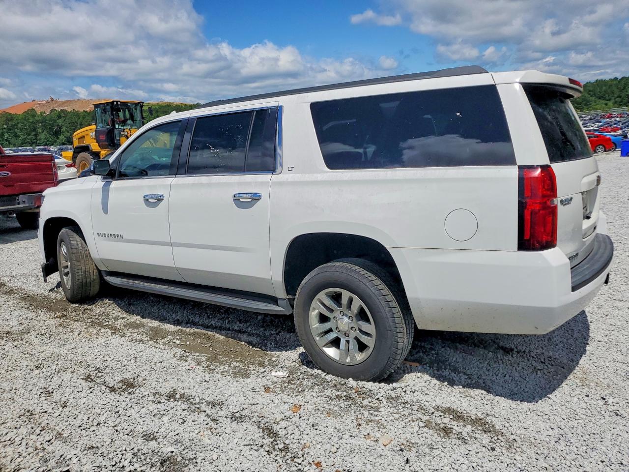 1GNSCHKCXKR178204 · 2019 CHEVROLET SUBURBAN · 2/13
