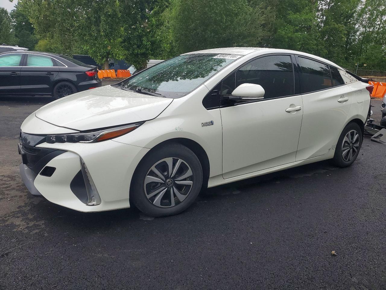 JTDKARFP8H3067678 · 2017 TOYOTA PRIUS PRIME