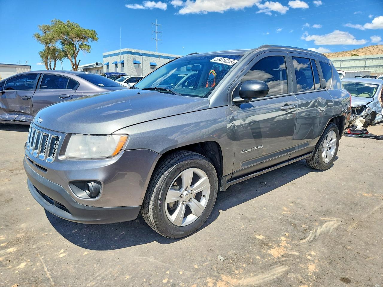 1J4NT1FB3BD253525 · 2011 JEEP COMPASS