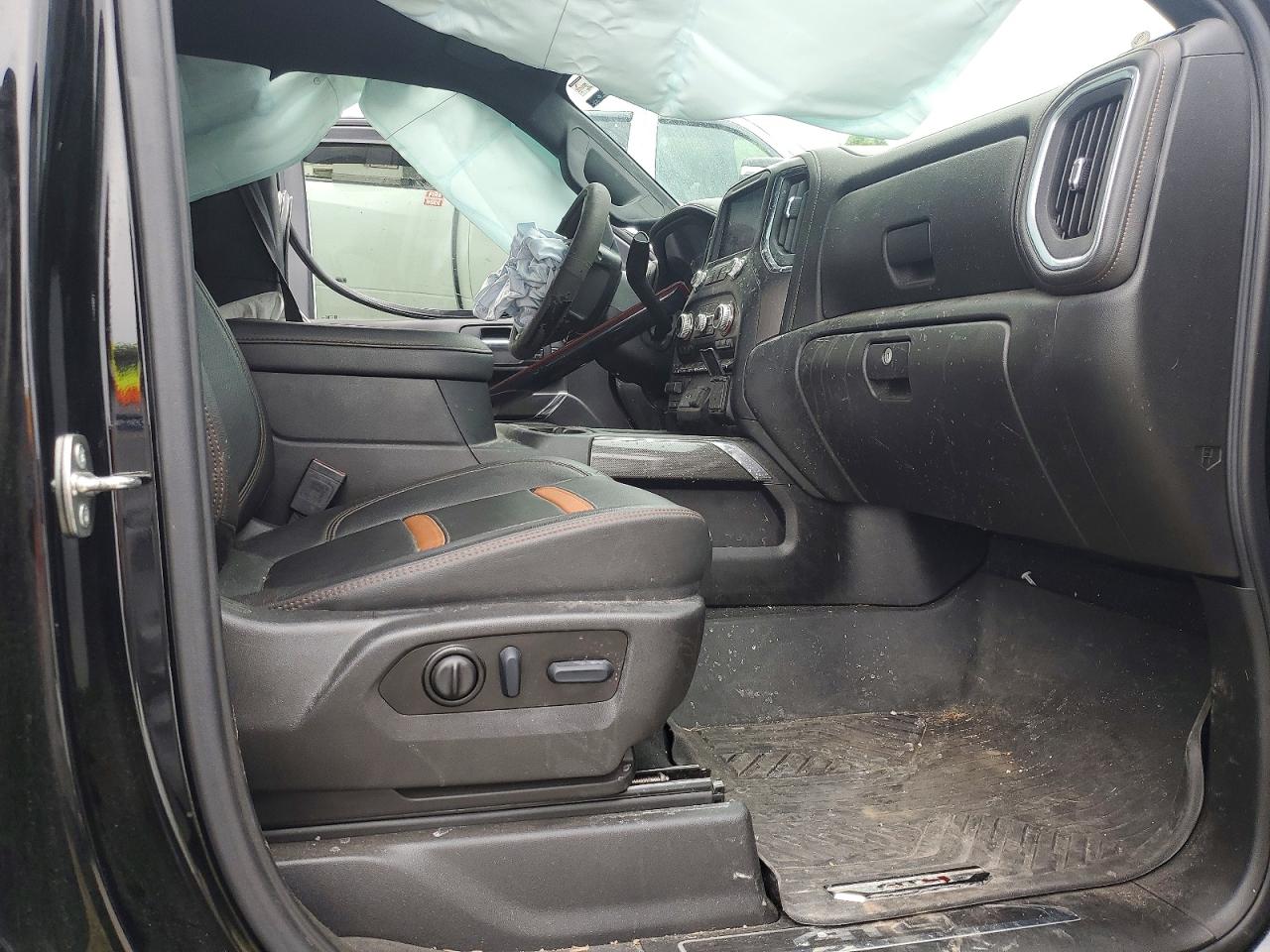 1GT49VEY6NF235722 · 2022 GMC SIERRA · 5/10