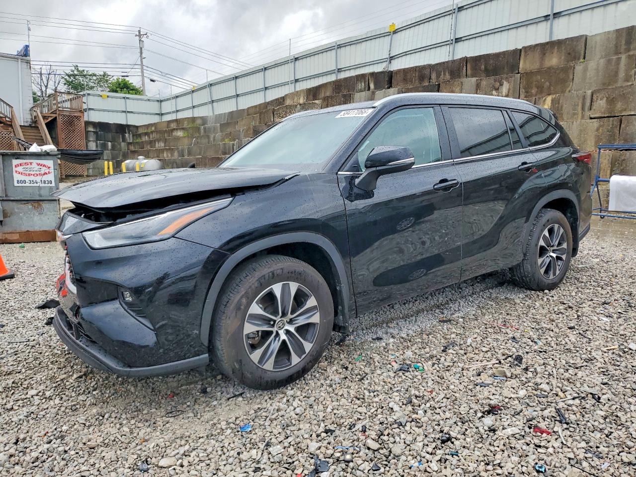 5TDKDRBH5RS561714 · 2024 TOYOTA HIGHLANDER
