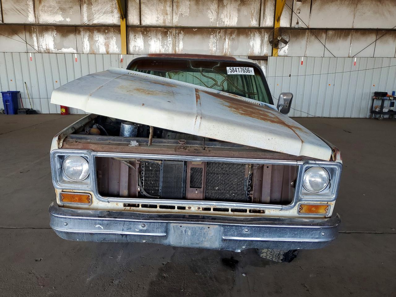 1973 CHEVROLET SUBURBAN · 5/12