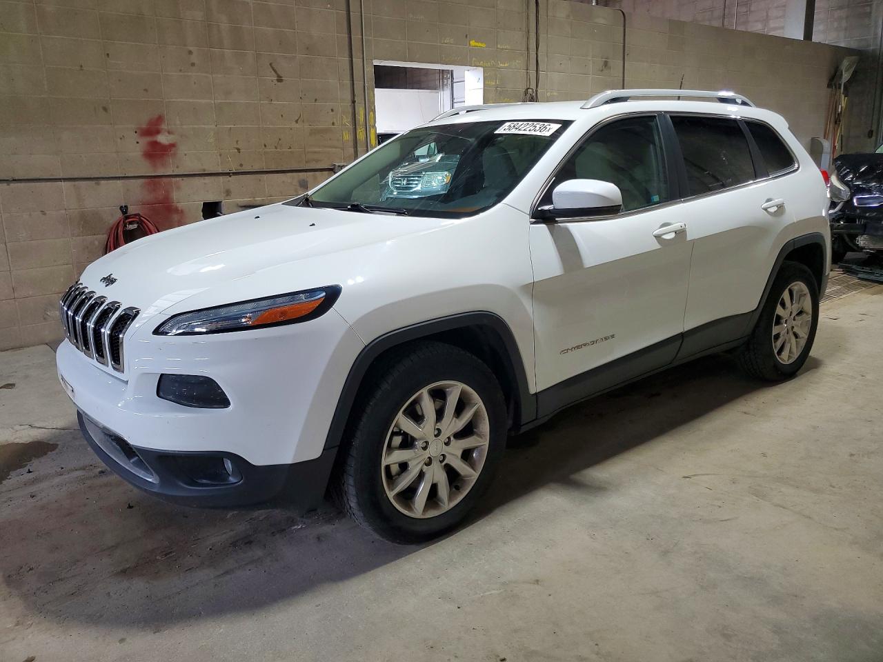 1C4PJMDS1HW620640 · 2017 JEEP CHEROKEE