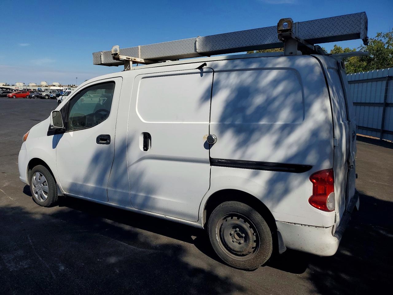 3N6CM0KN5HK715920 · 2017 NISSAN NV200 · 2/12