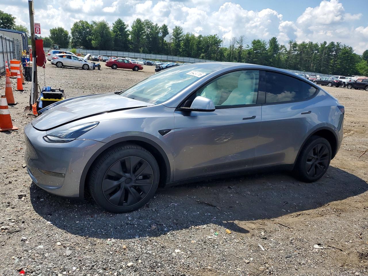 7SAYGDEEXRA302520 · 2024 TESLA MODEL Y