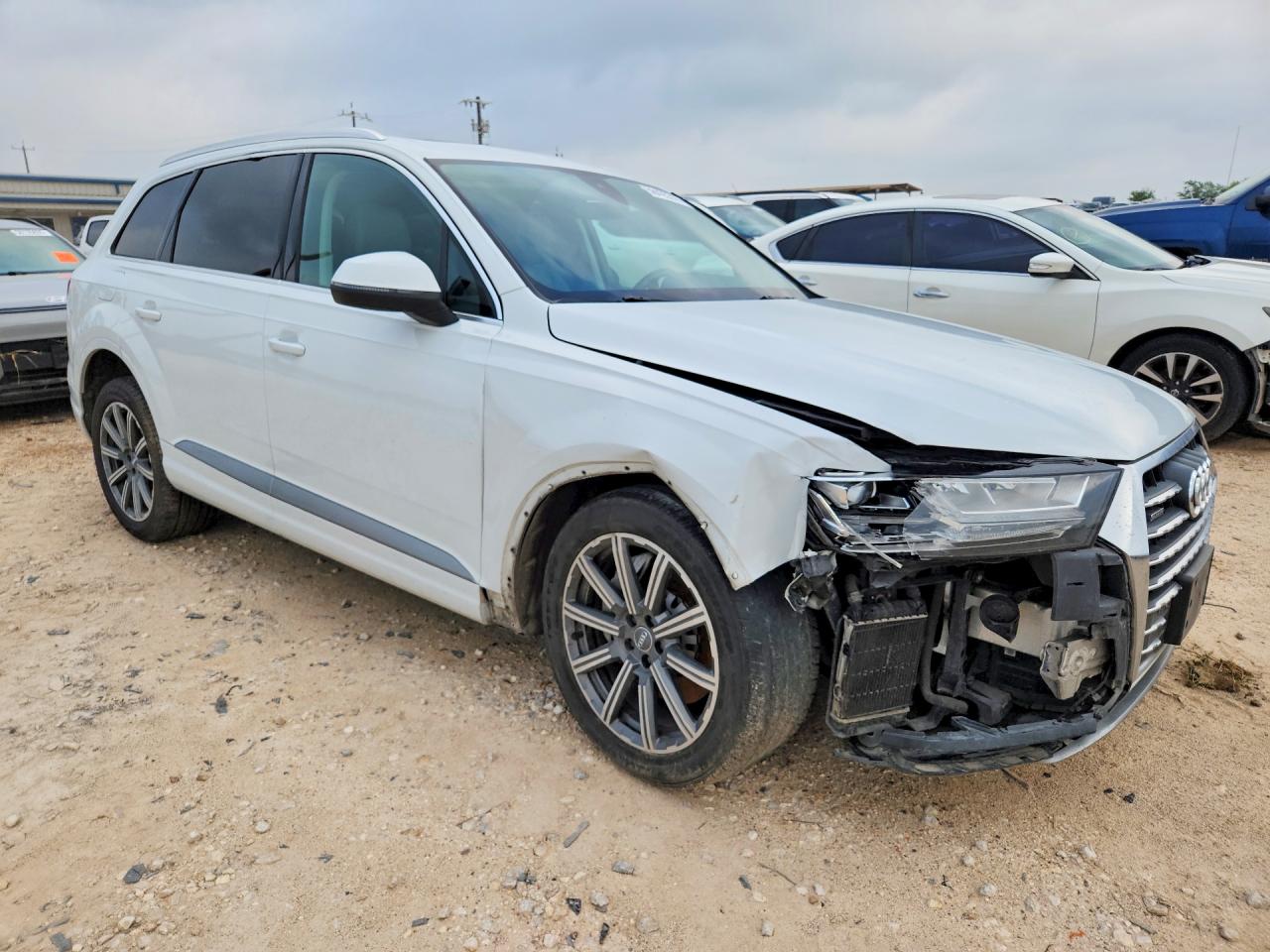WA1VAAF75JD018284 · 2018 AUDI Q7 · 4/14
