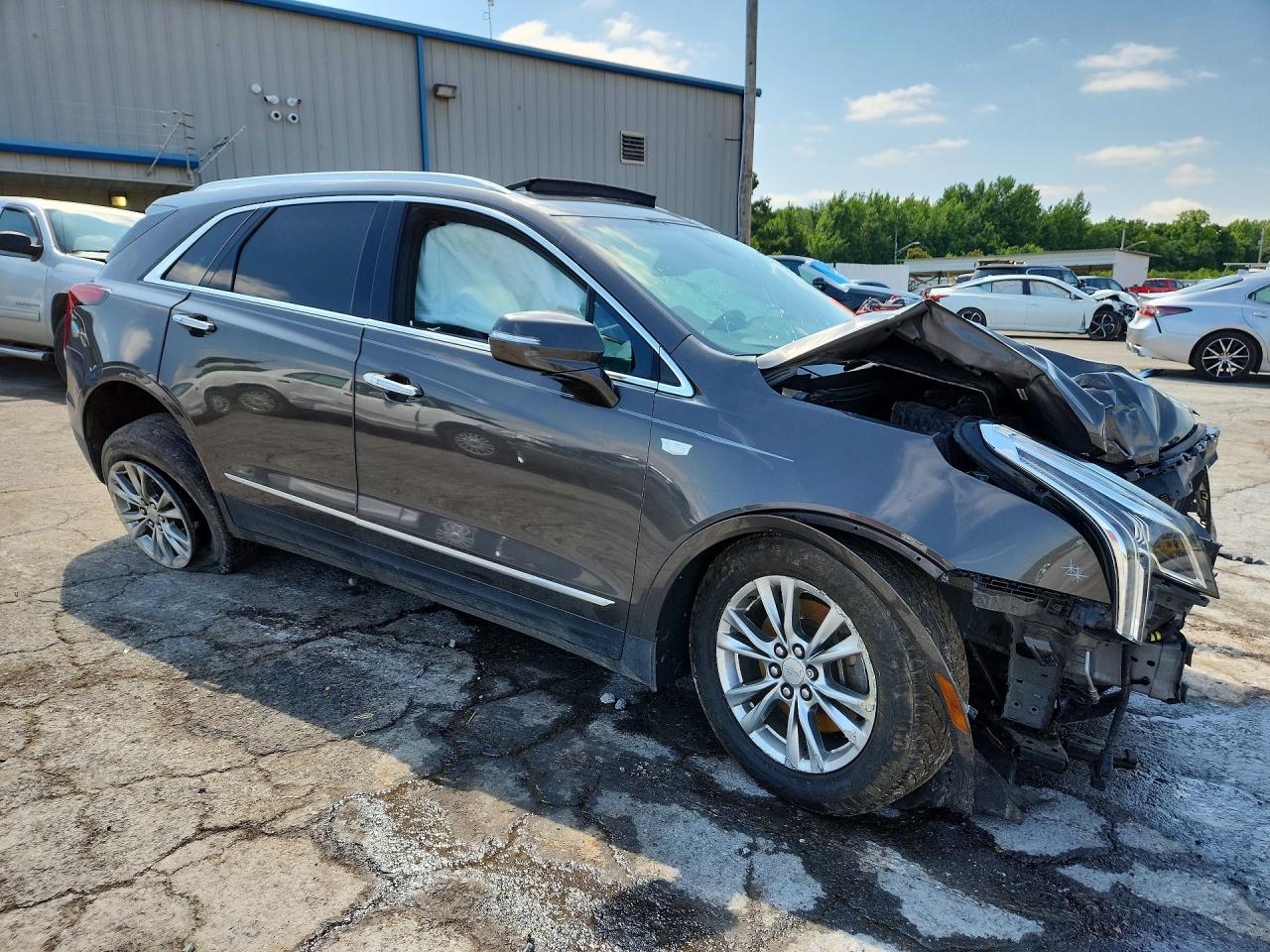 1GYKNDRS8LZ172356 · 2020 CADILLAC XT5 · 4/13