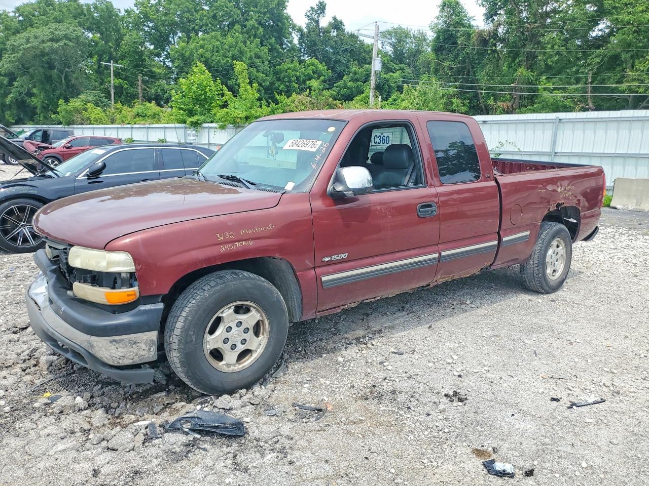 1GCEC19T7YZ194565 · 2000 CHEVROLET SILVERADO