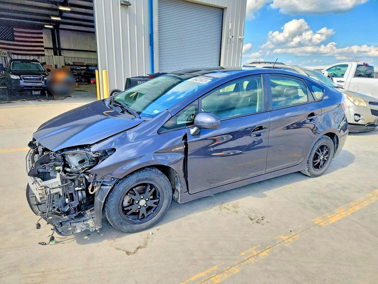 JTDKN3DU4D5650483 · 2013 TOYOTA PRIUS