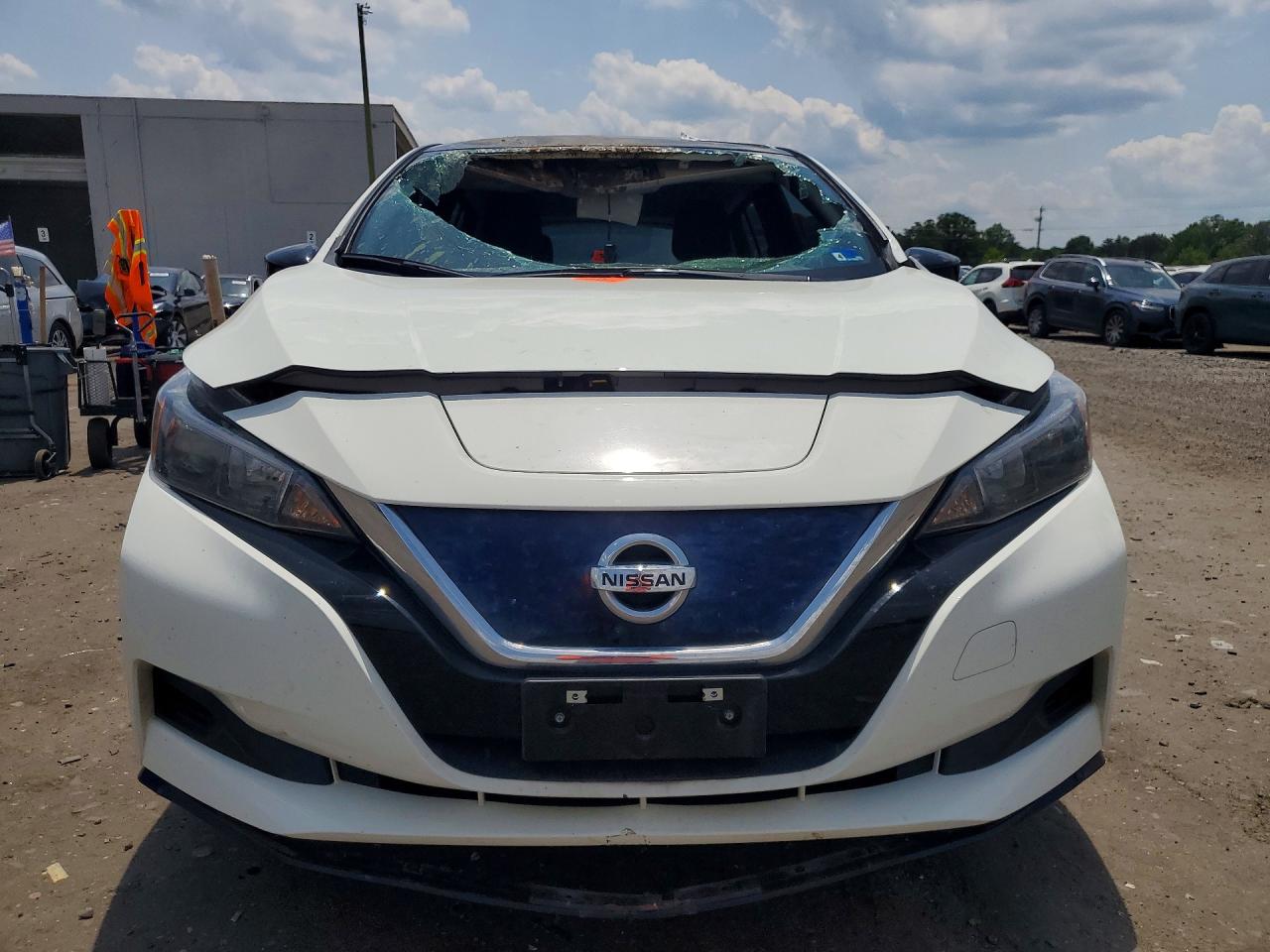 1N4BZ1BV8NC562320 · 2022 NISSAN LEAF · 5/13