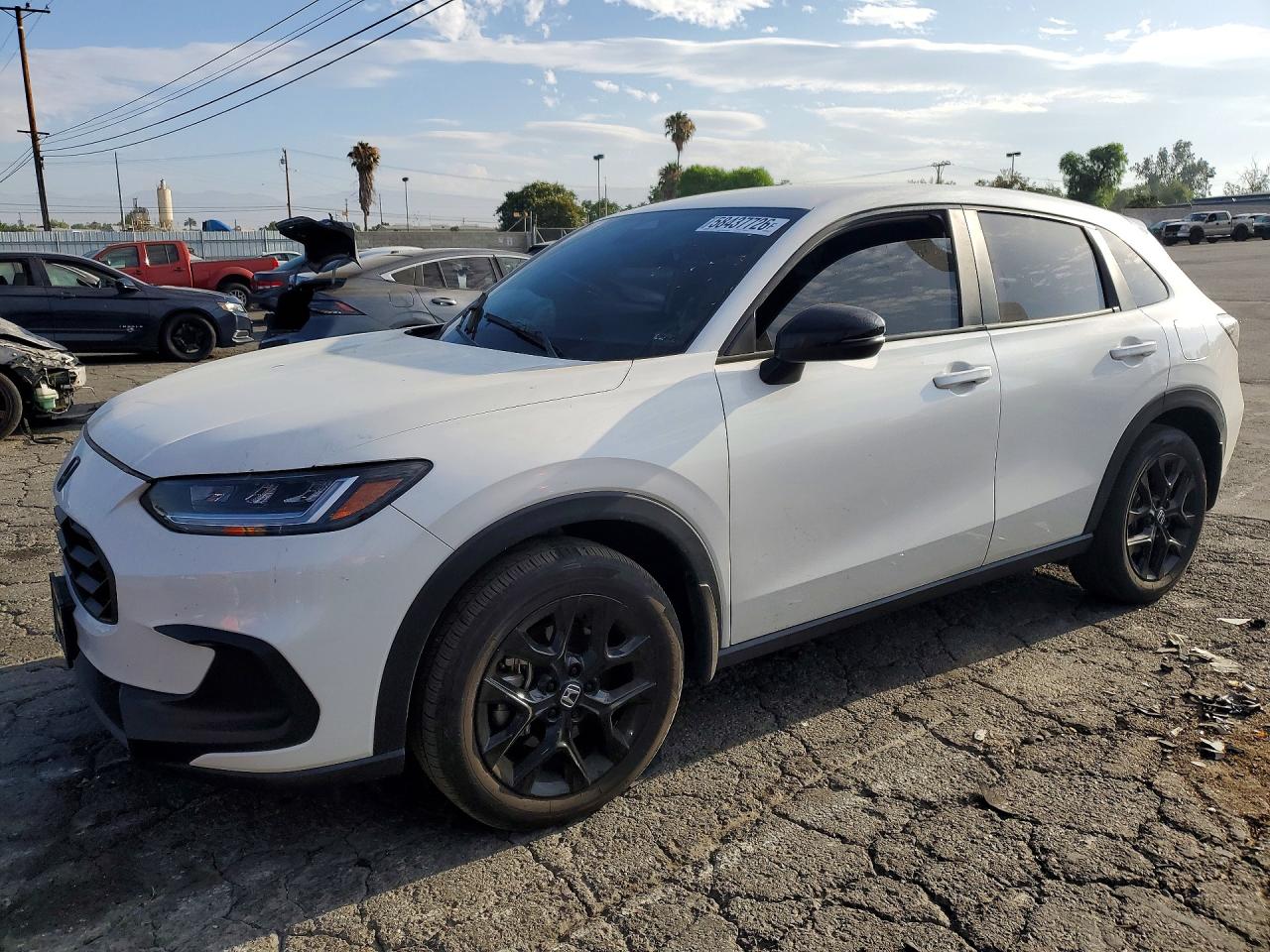 3CZRZ1H58SM712074 · 2025 HONDA HR-V
