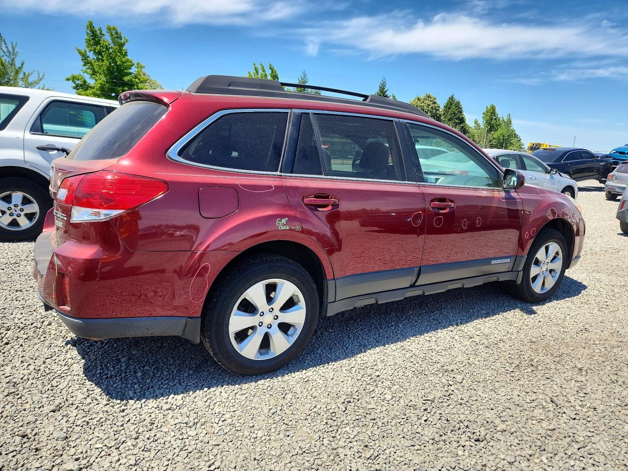 4S4BRBGC5B3416892 · 2011 SUBARU OUTBACK · 3/13