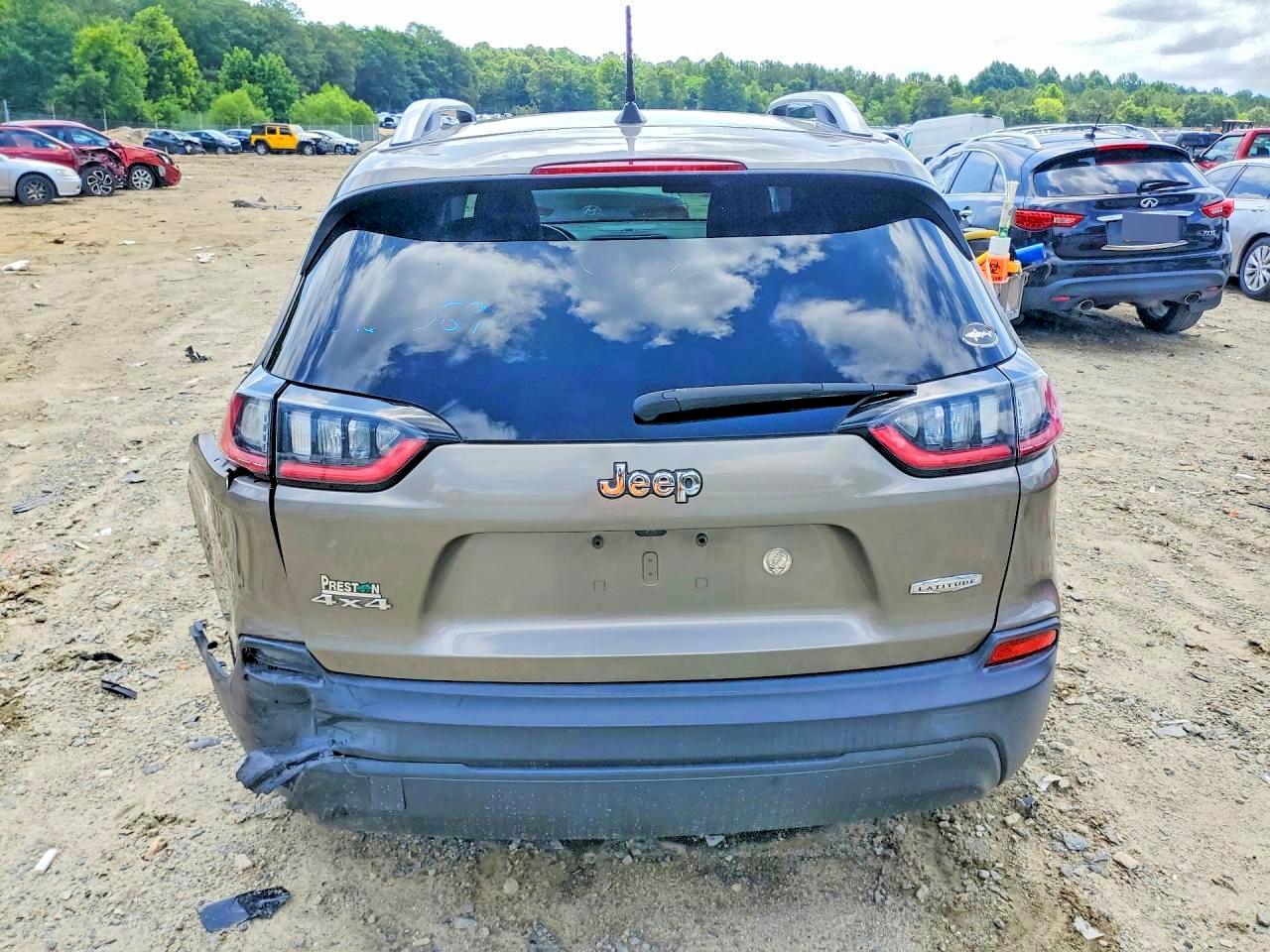 1C4PJMLB3KD192753 · 2019 JEEP CHEROKEE · 6/14